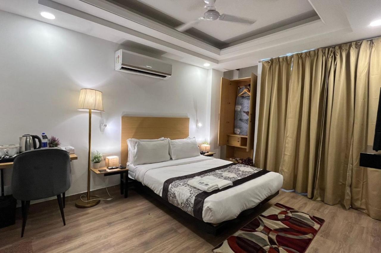 Saltstayz Phase 1 - Golf Course Road Гургаон Экстерьер фото